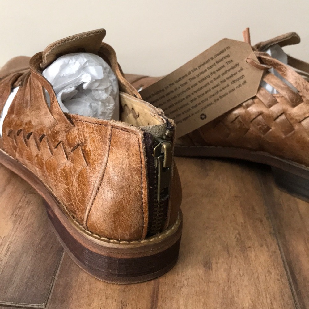 Sold! Bedstu Las Cruces woven flats - Picture 7 of 8